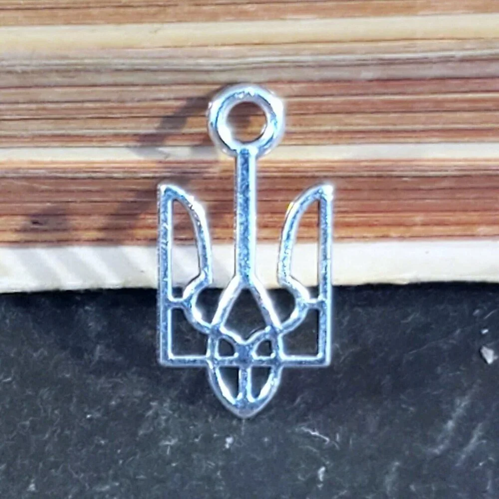 Silver Ukraine National Emblem Ukrainian Symbol 18x9mm Charms Pendants 10 pcs